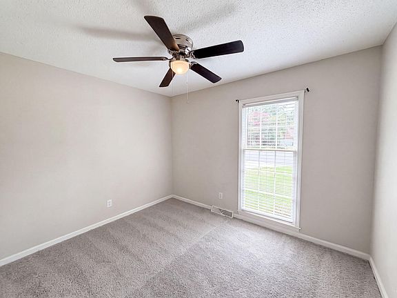 4th image of 5 Cyprus Ct