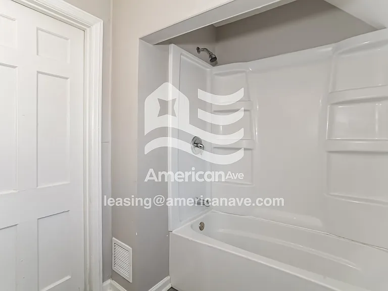 88238_009_main_bathroom_13816266.jpg