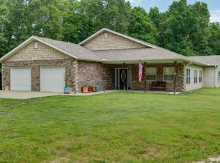 115 McVey Dr, Chadwick, MO 65629