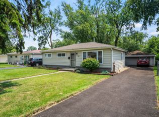 631 W Ridge Rd, Villa Park, IL 60181