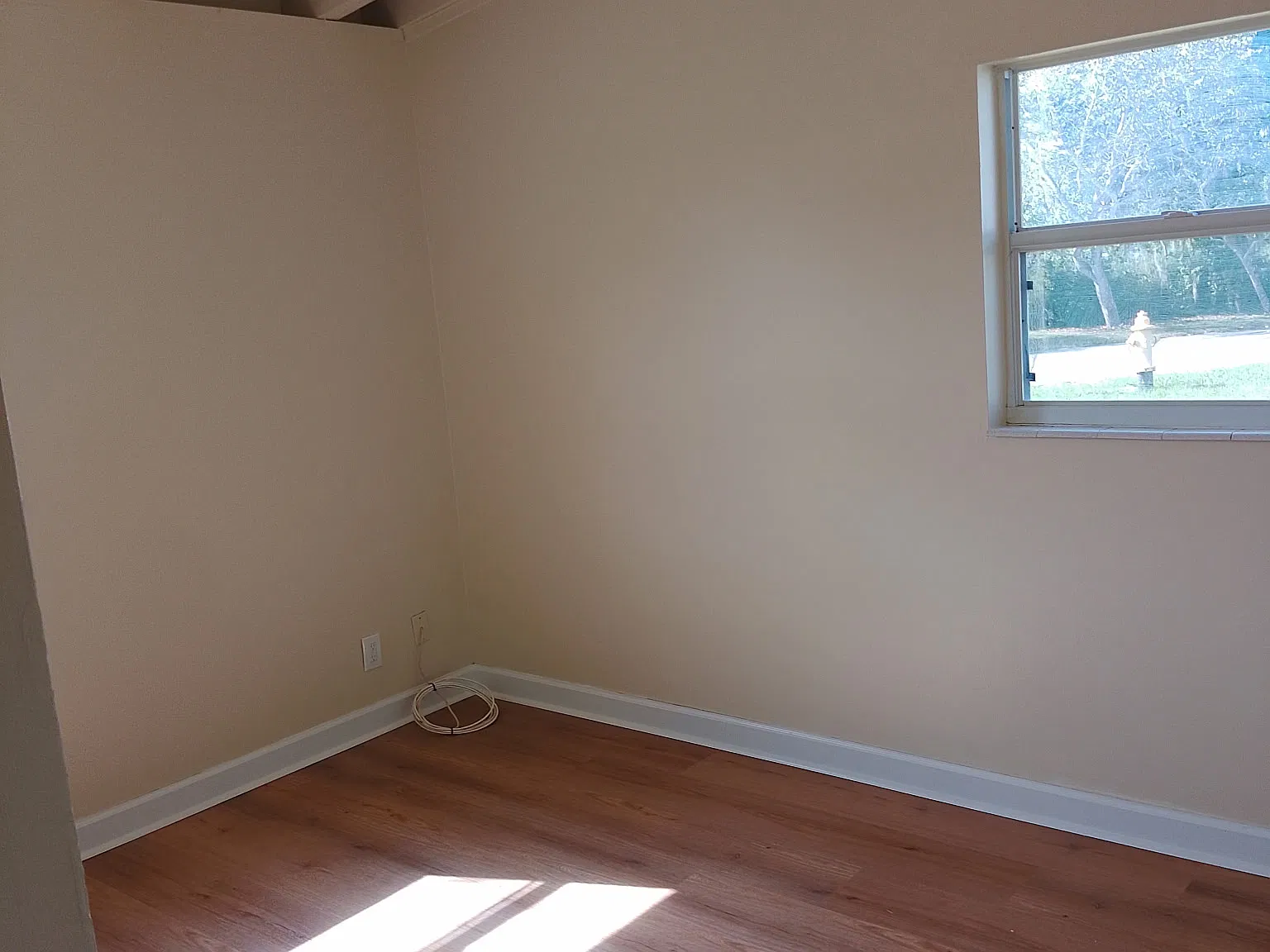 3 bed, 910 sqft, $1,695 — Photo 4