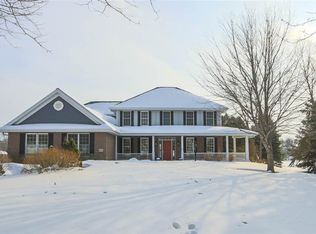 9078 Beaver Meadows Ln, Cedar Falls, IA 50613