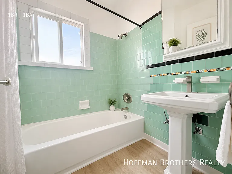 834 S Orange Grove Ave #7 — Photo 6