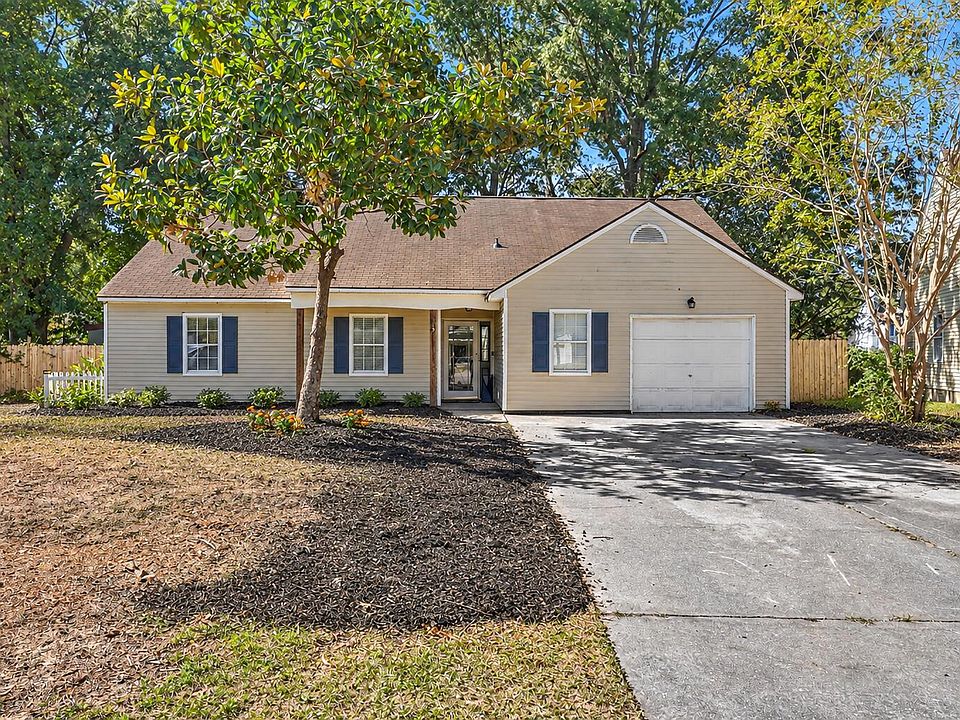 1st image of 119 Single Tree Ct