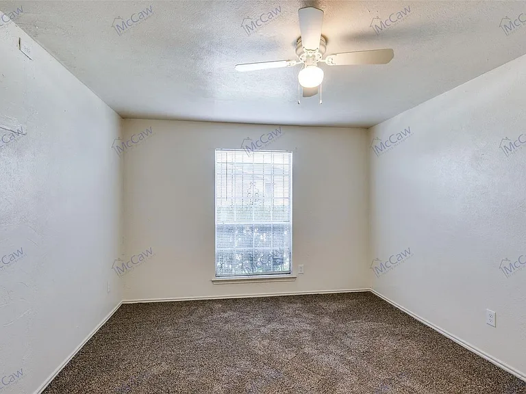 9912 Hustead St — Photo 9