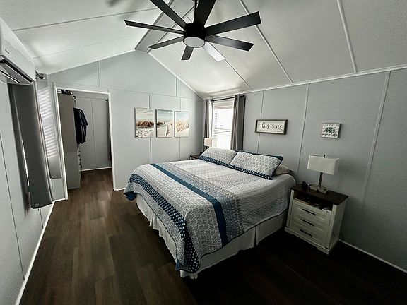 5th image of 1219 Navy Blvd Unit 82