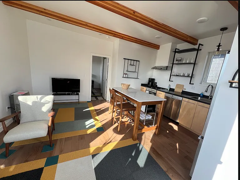 1019 N St — Photo 19