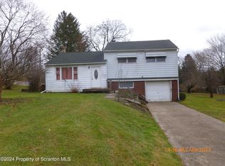 547 Mount Olivet Rd, Wyoming, PA 18644