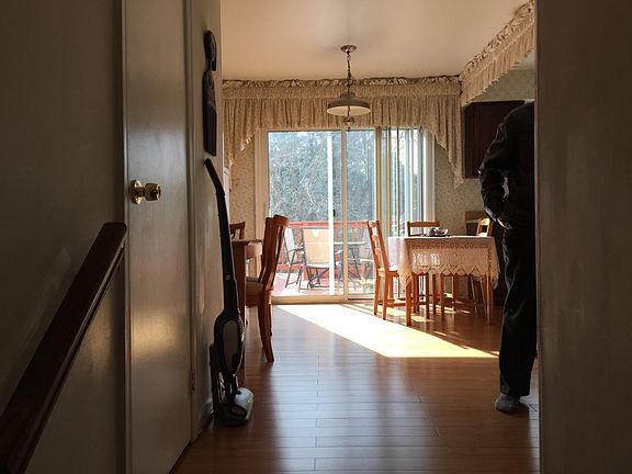 2nd image of 10620 Sawdust Cir