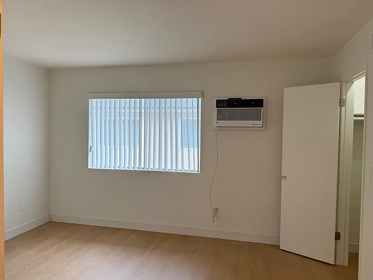 1500 Eastpark Dr #3 — Photo 12