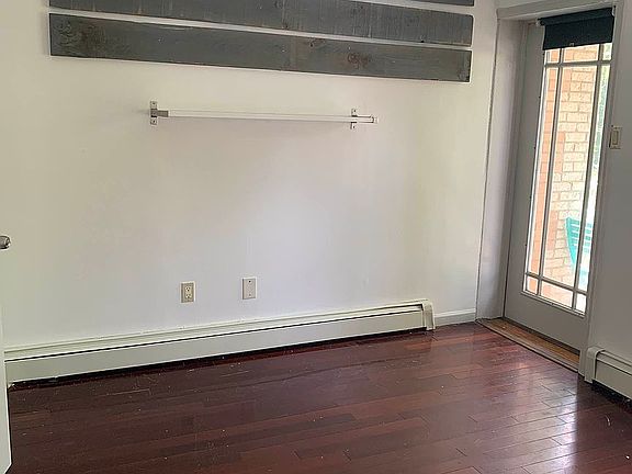5th image of 245 Tompkins Ave #2