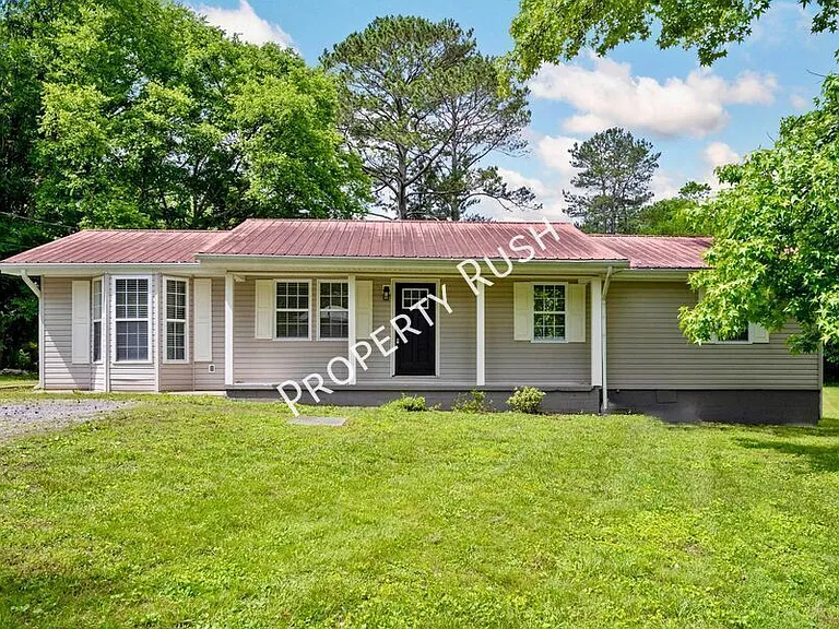 321 Whitmire Cir — Photo 2