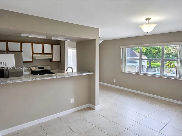 15320 SW 106th Ter #1117 — Photo 3