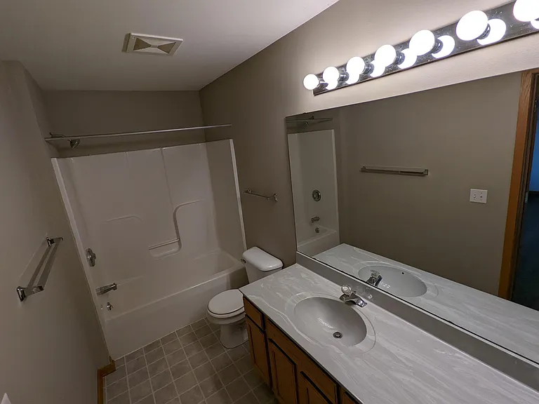 5212 Black Walnut Dr — Photo 7