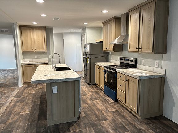 3rd image of 901 Massachusetts Ave Lot 35