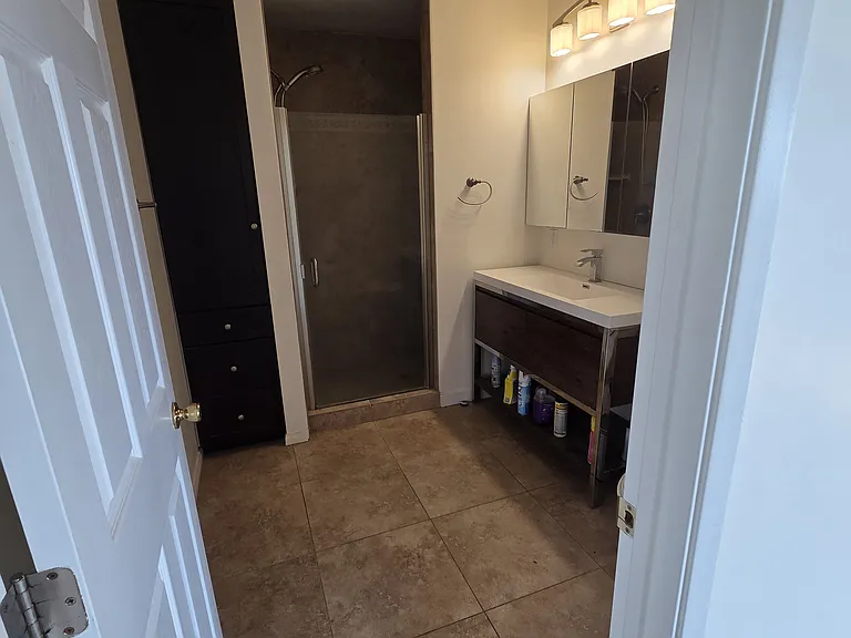 104 Westdale Ct — Photo 13