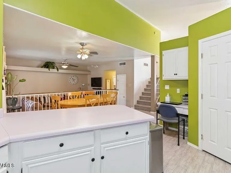 521 N Cobblestone St — Photo 13