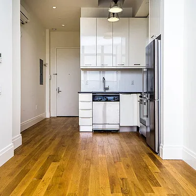 Rented by Nooklyn NYC LLC | media 19