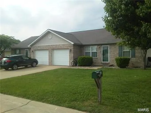 1681 Truman Dr, Breese, IL 62230