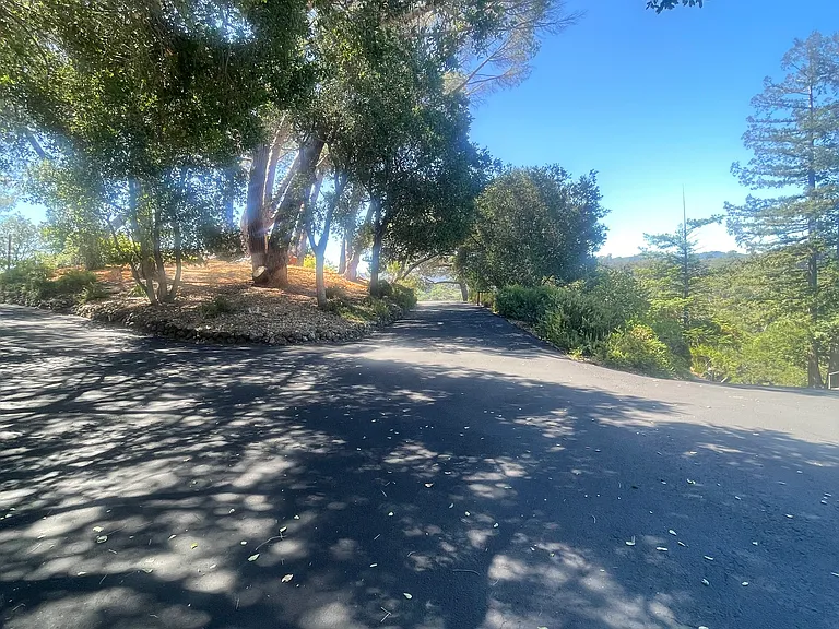 22505 Rolling Hills Rd — Photo 34
