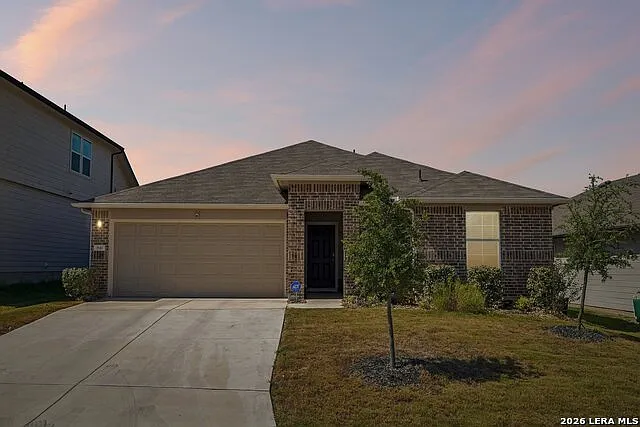 841 Bahia Pl