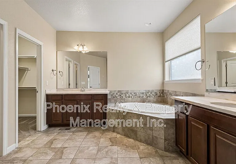 2274 Front Range Rd — Photo 13