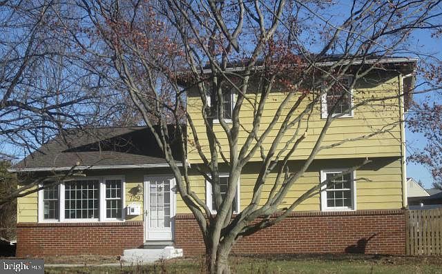 1st image of 729 Harrison Ave