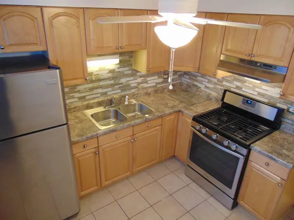 7307 W Fullerton Ave APT 3, Elmwood Park, IL 60707