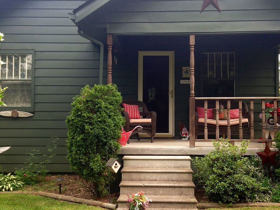 1st image of 387 9th Ave