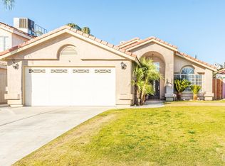 6200 Managua Dr, Bakersfield, CA 93313