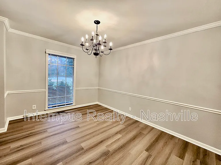 8124 Devens Dr — Photo 12
