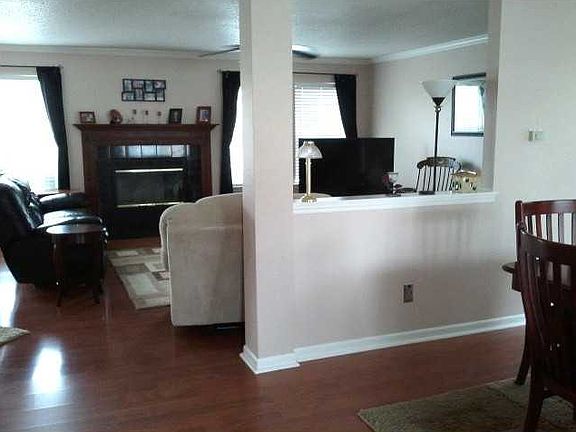 3rd image of 2311 Shadowbrook Dr