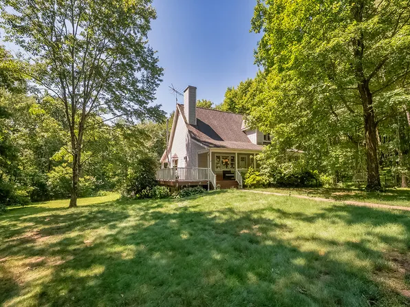 391 Glade Mill Rd, Valencia, PA 16059