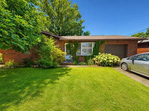 2039 Lincoln Ave, Saint Albans, WV 25177