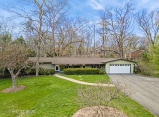 592 Eton Dr, North Barrington, IL 60010