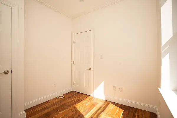 Rented by Blip LLC | media 32