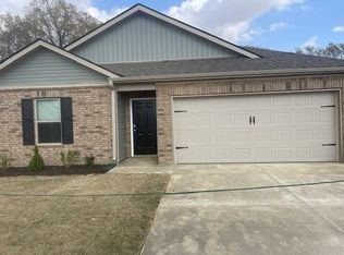 4484 Royster Creek Dr N, Millington, TN 38053