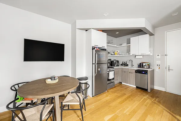 Rented by Brown Harris Stevens | media 13