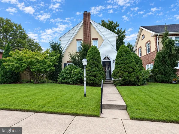 108 Spring Crest Blvd, Sinking Spring, PA 19608