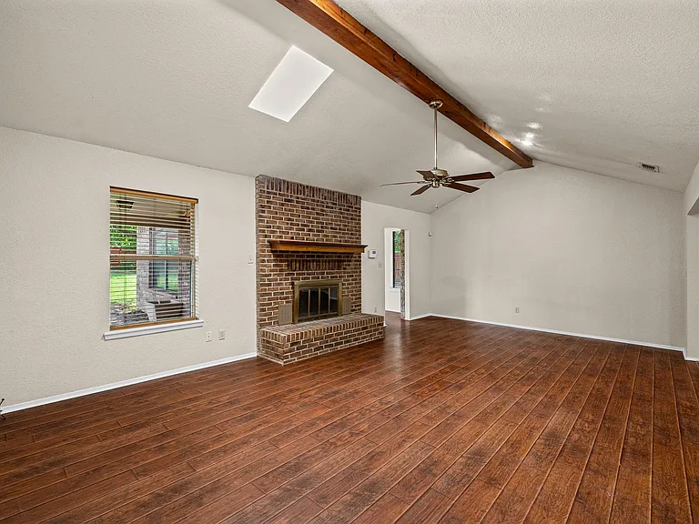 1017 Meadowlark Ln — Photo 9