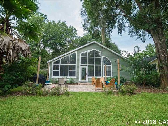 3rd image of 1024 NW 122nd Ter