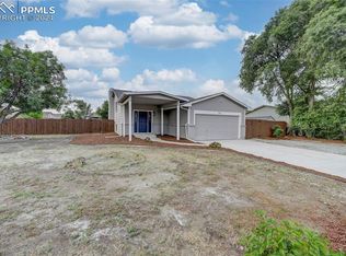 962 Rancher Dr, Fountain, CO 80817