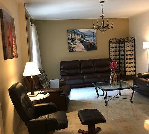 5th image of 2925 Matthews Ave #3H