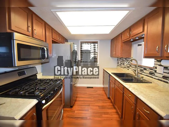 1442 Maria Ave — Photo 13