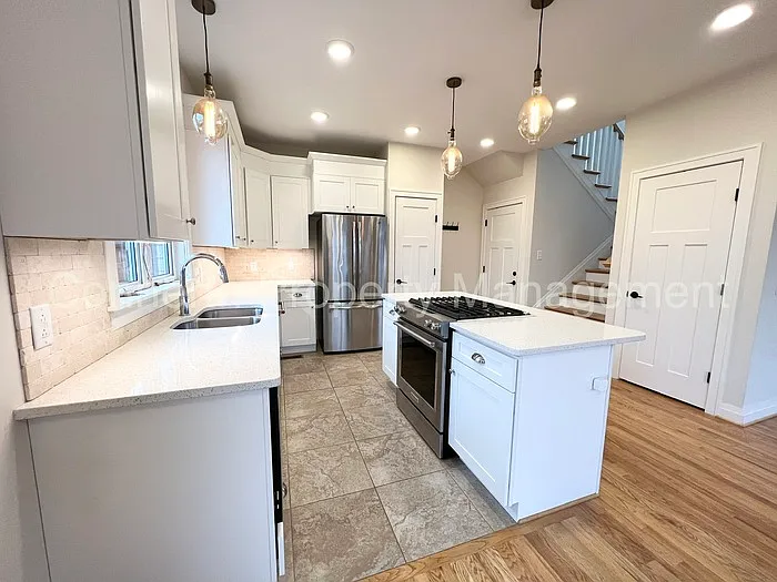 1615 Porter Ave — Photo 5