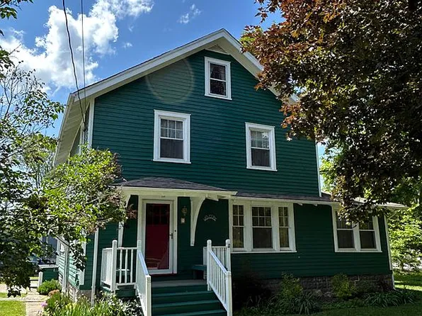 57 Pine St, East Aurora, NY 14052