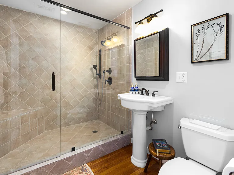 203 Elmwood Dr — Photo 29