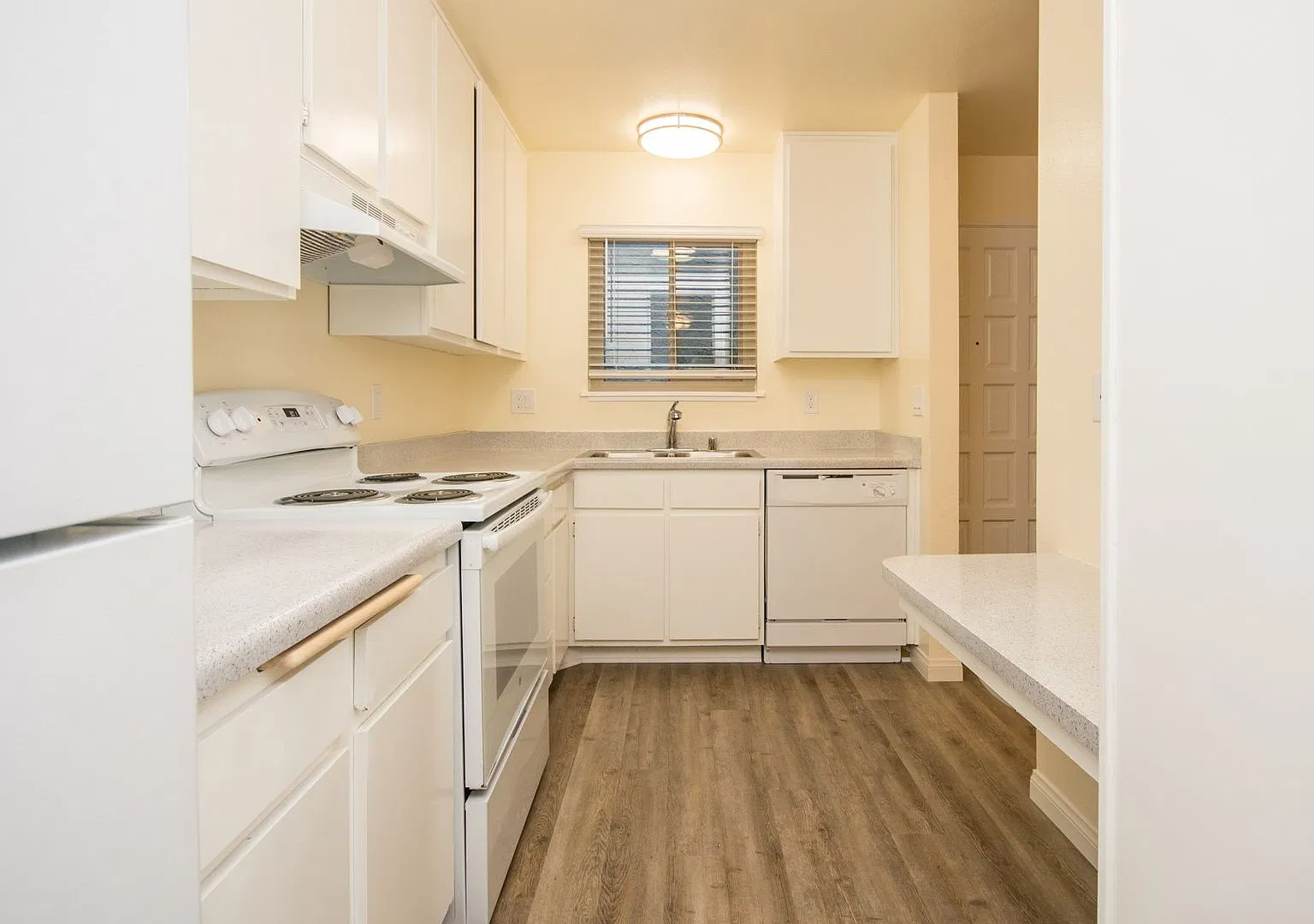 Merrywood Apartments — Photo 2