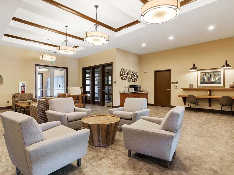 Saxony Village Apartments — Photo 5