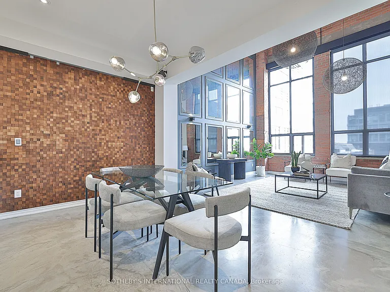43 Hanna Ave #441 — Photo 9